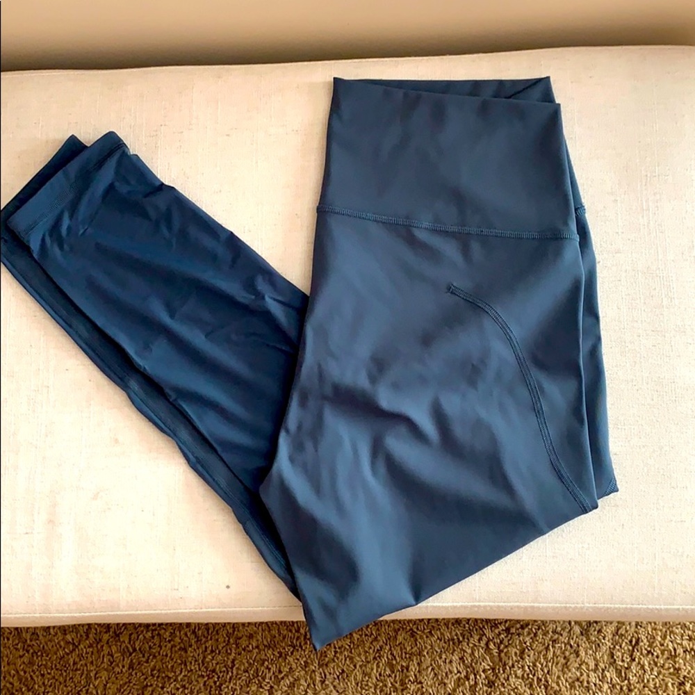 Lulu lemon size 12 wonder under mesh leggings